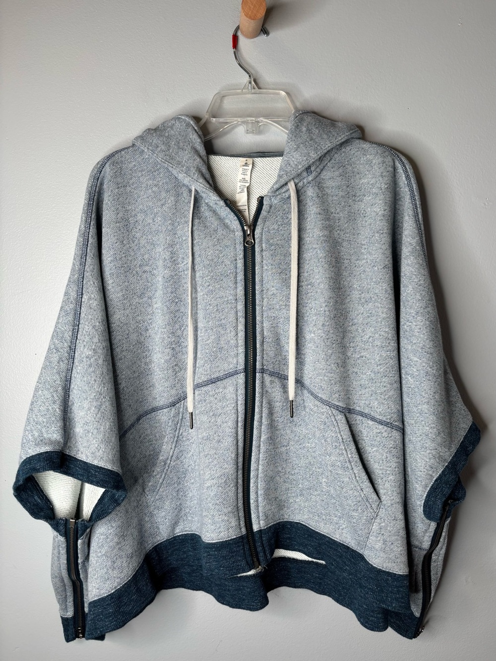 Lululemon In The Loop Hooded Poncho